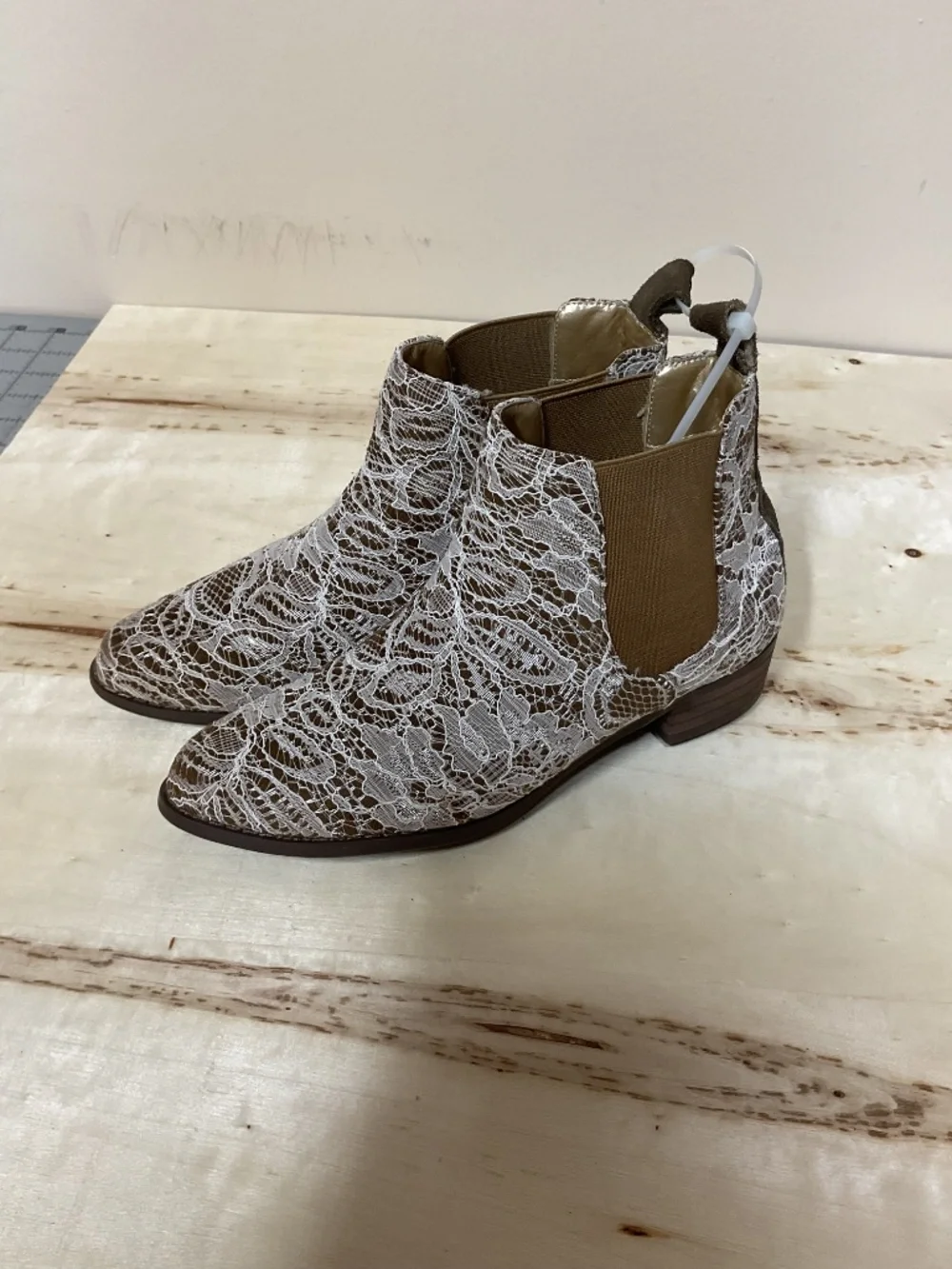 Lace girl(4) ankle boots